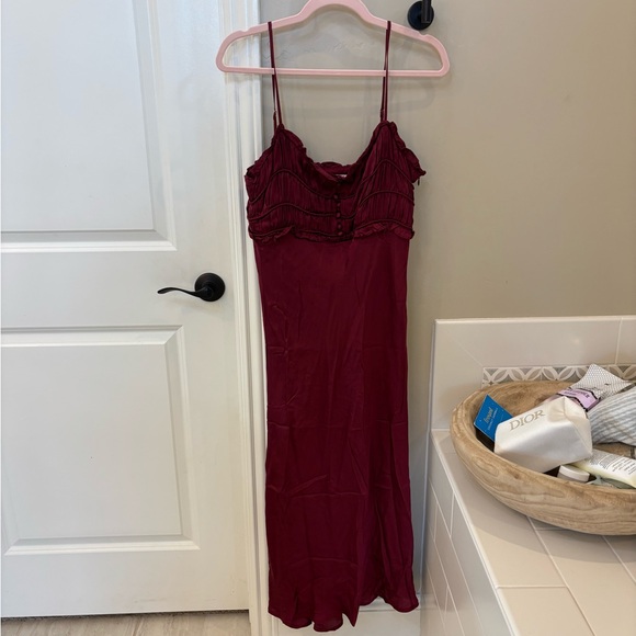 Astr the Label Midi Dress - Picture 8 of 11